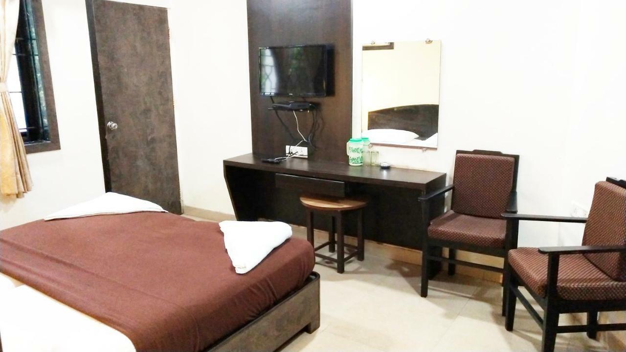 Amigo Plaza Hotell Colva Eksteriør bilde